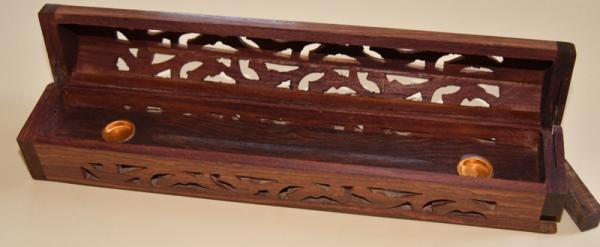 Sheeshamholz Räucherbox mit Formenschnitt, IF 195